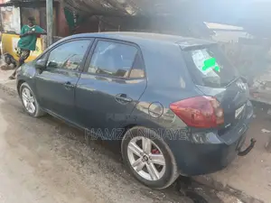 Toyota Auris 2010 Gris