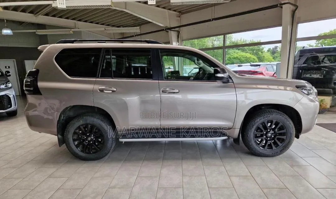 Toyota Land Cruiser Prado 2023 Beige