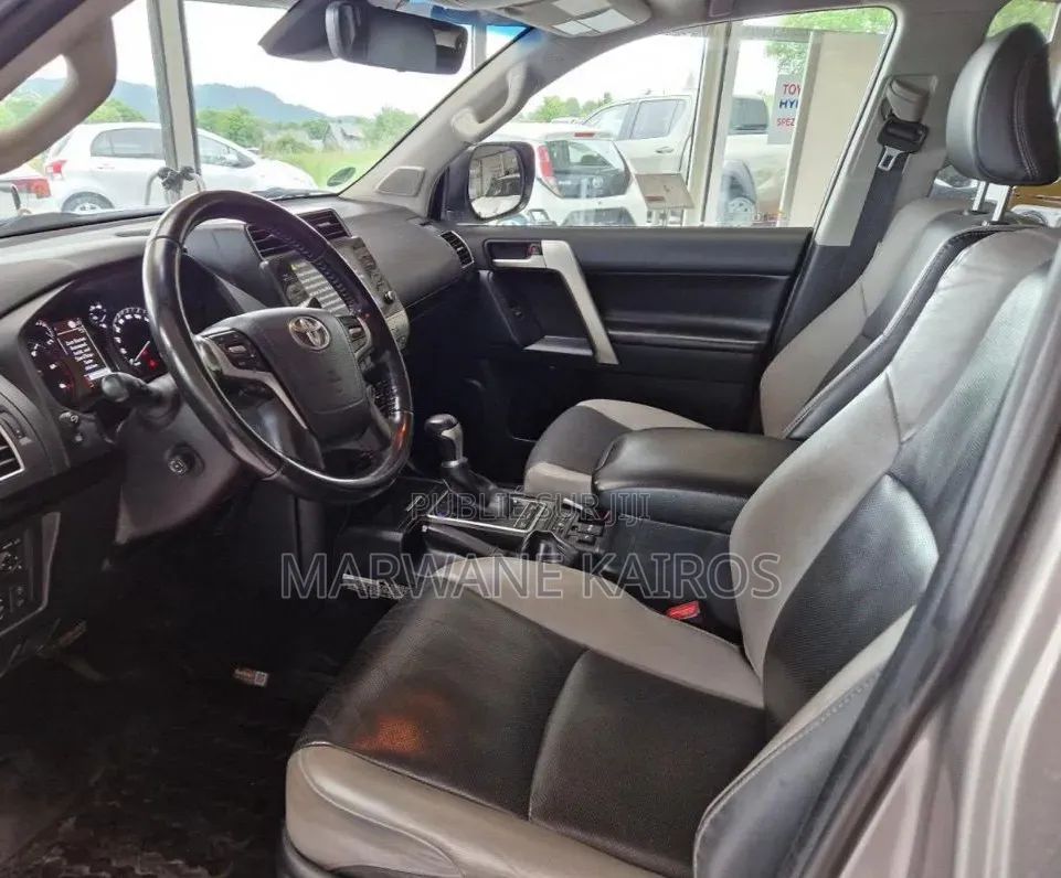 Toyota Land Cruiser Prado 2023 Beige