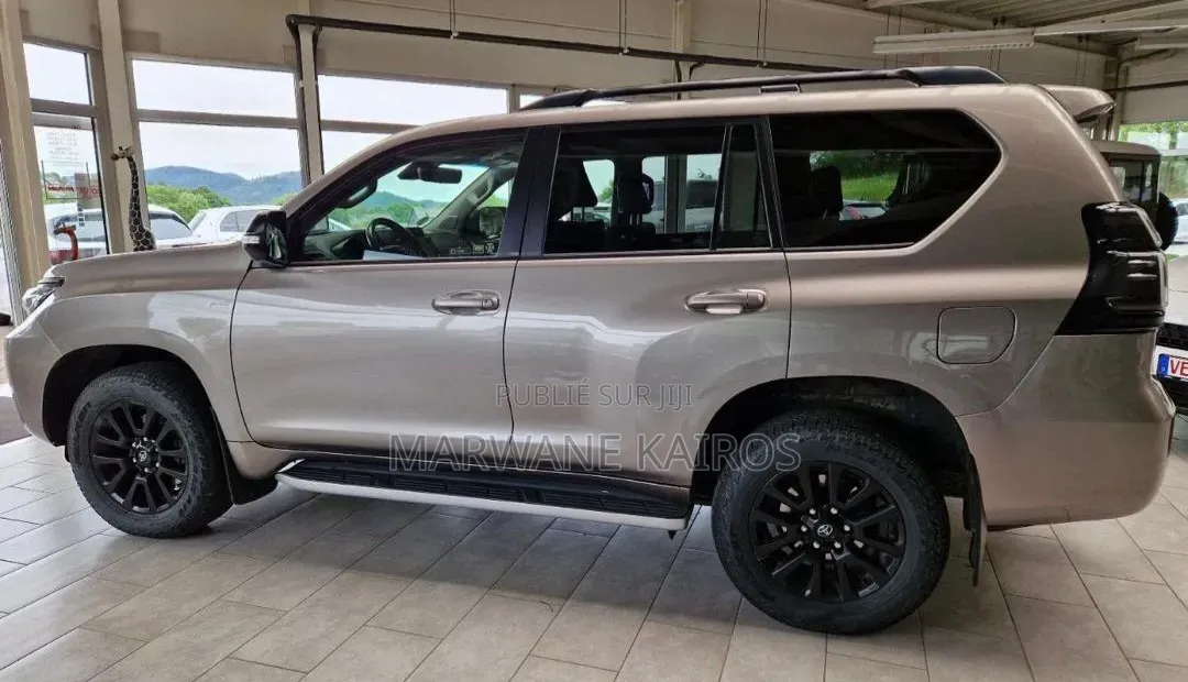 Toyota Land Cruiser Prado 2023 Beige