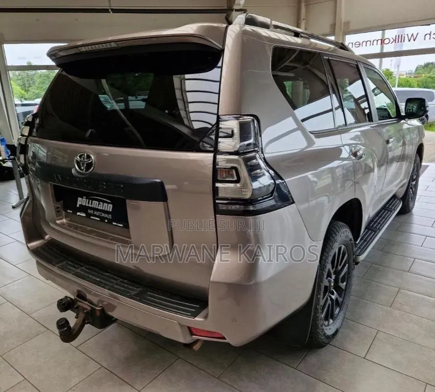 Toyota Land Cruiser Prado 2023 Beige