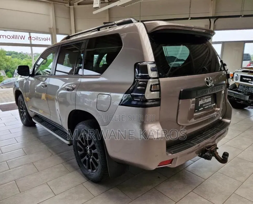 Toyota Land Cruiser Prado 2023 Beige