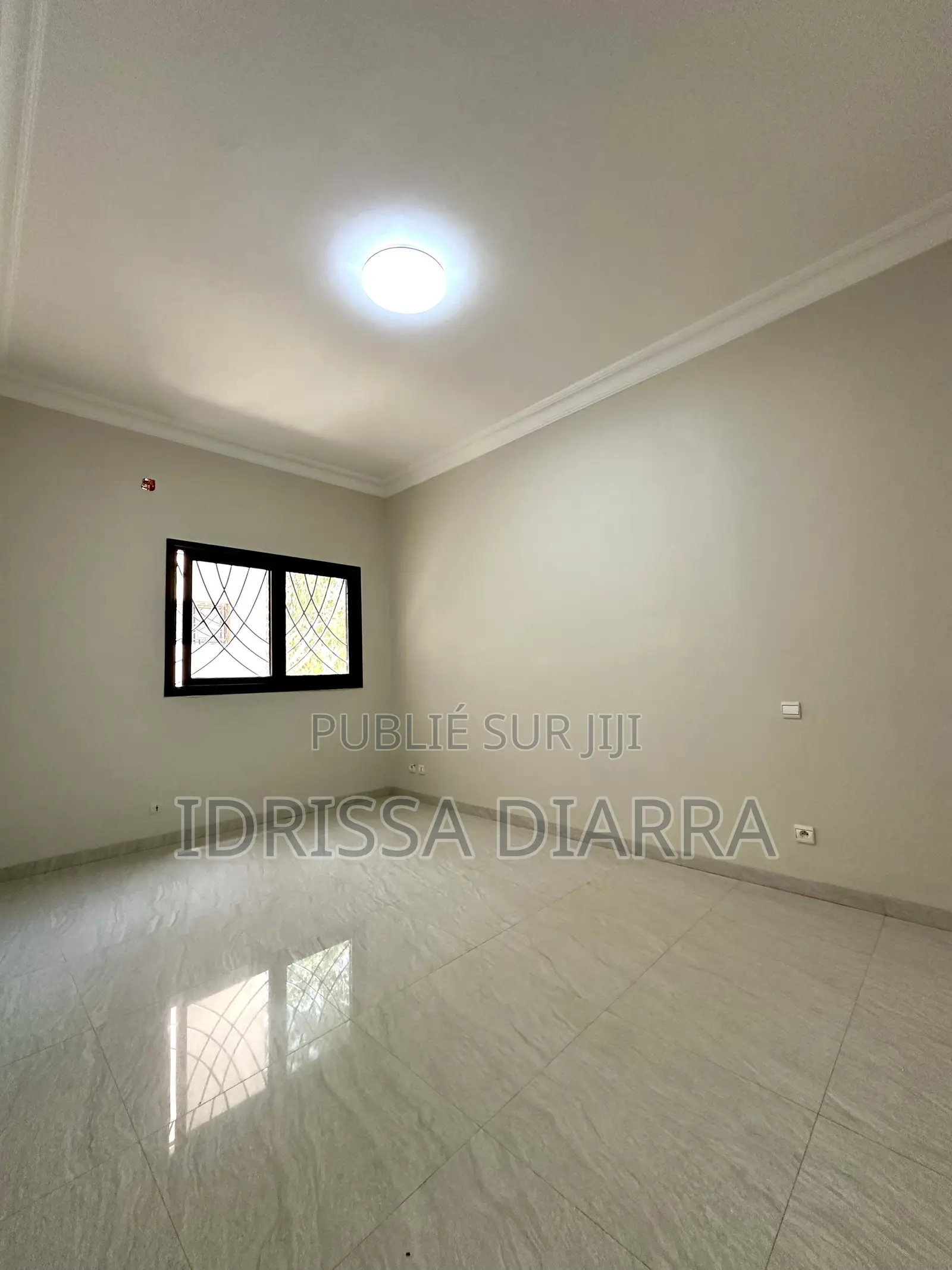 3chbre Appartement dans Ouakam à Louer