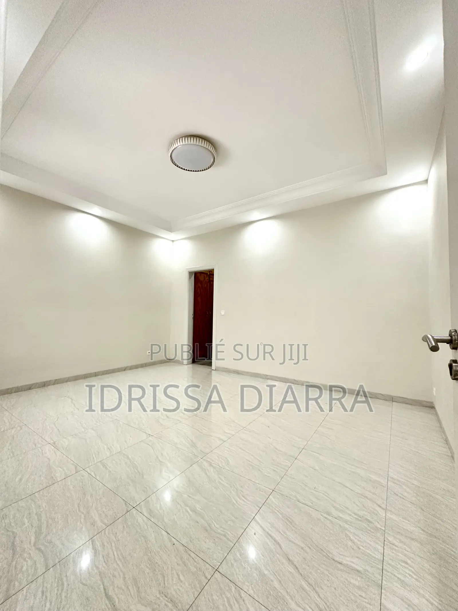 3chbre Appartement dans Ouakam à Louer