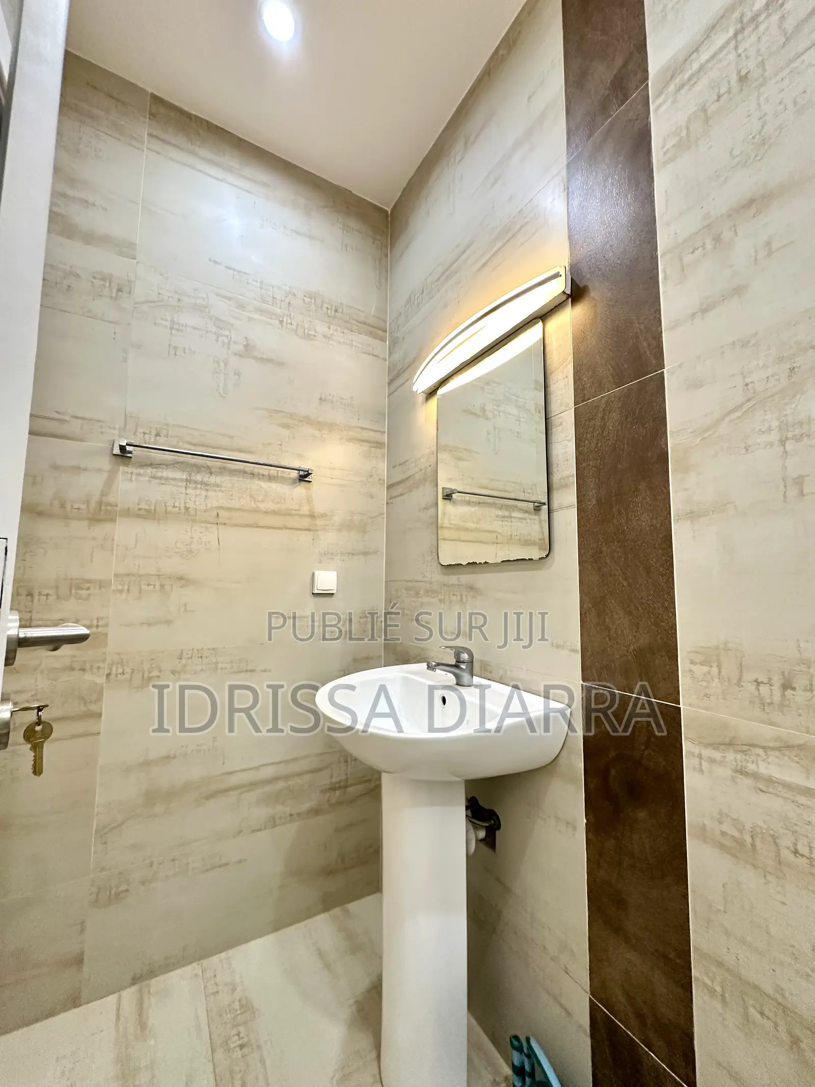 3chbre Appartement dans Ouakam à Louer