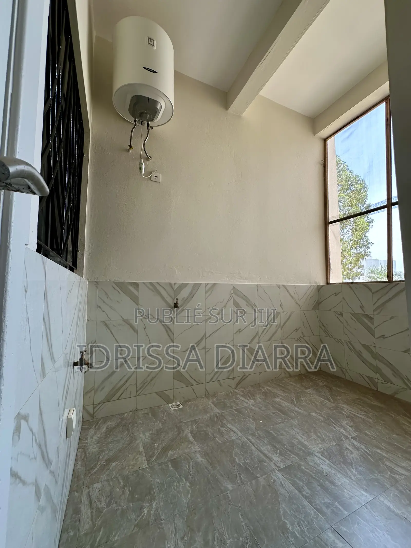 3chbre Appartement dans Ouakam à Louer