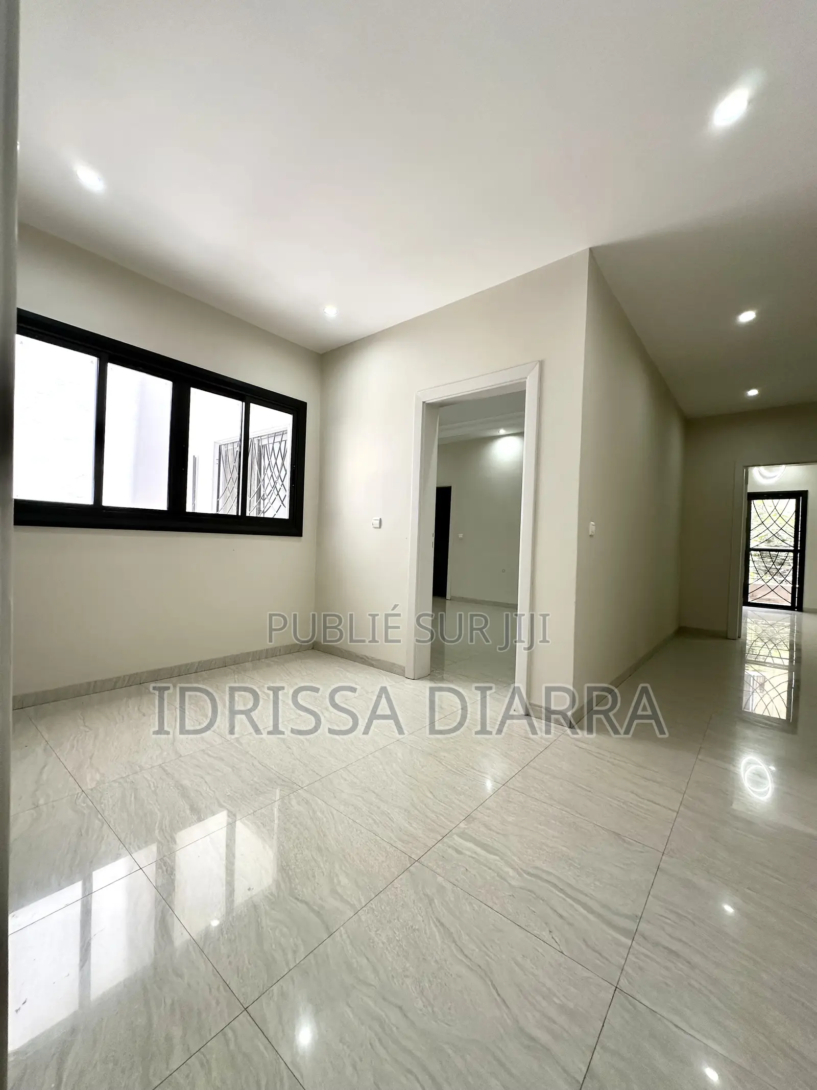 3chbre Appartement dans Ouakam à Louer