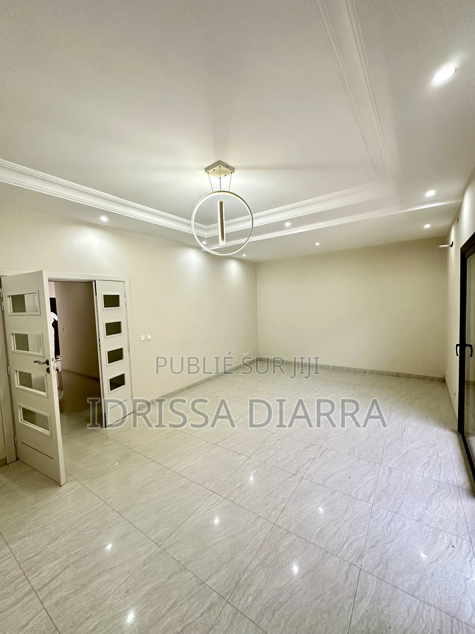3chbre Appartement dans Ouakam à Louer