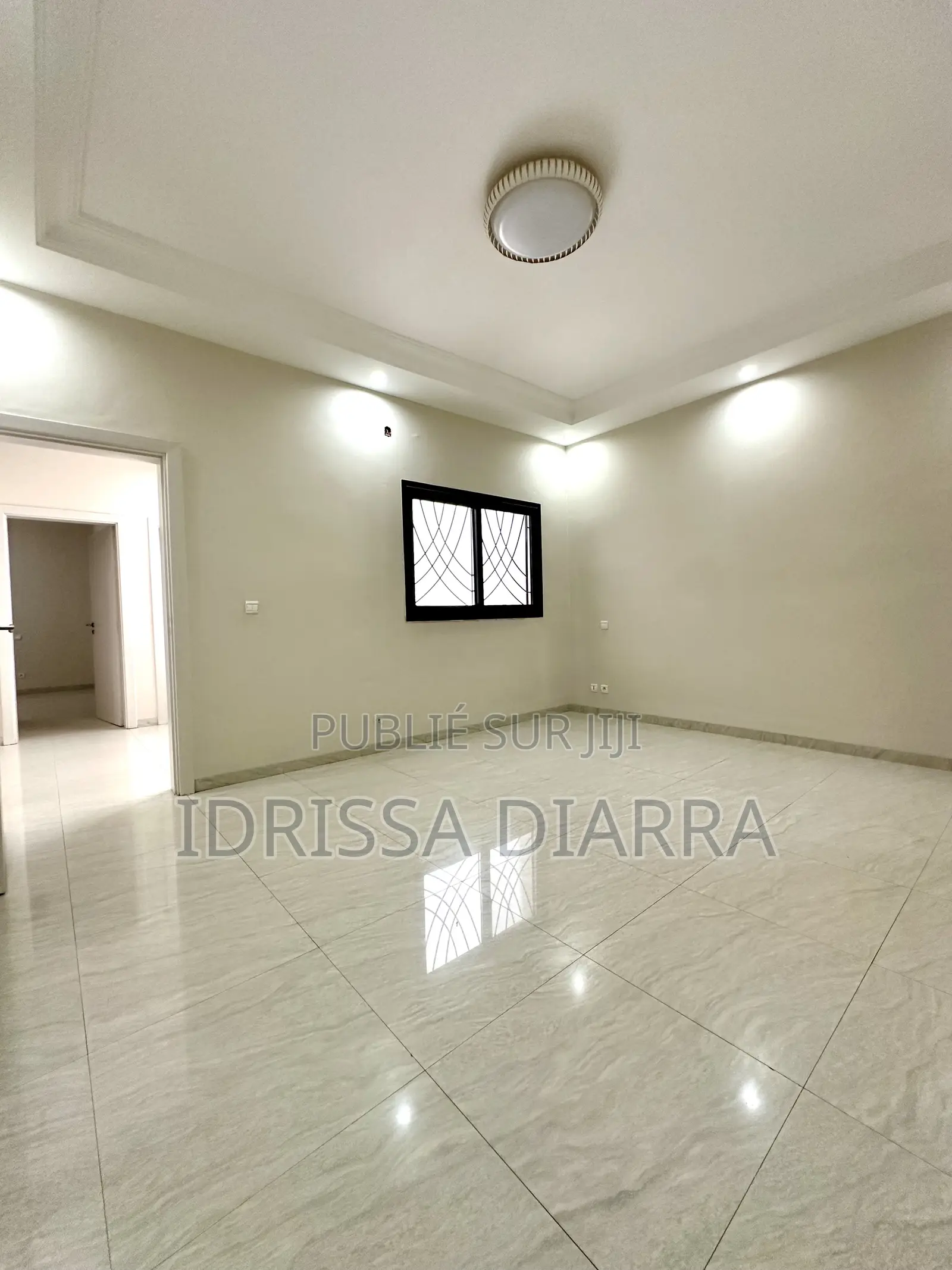 3chbre Appartement dans Ouakam à Louer