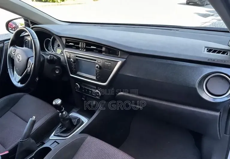 Toyota Auris 2015 Autre