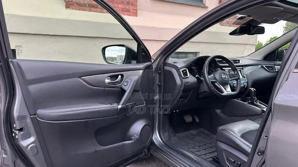 Nissan Qashqai 2018 Gris