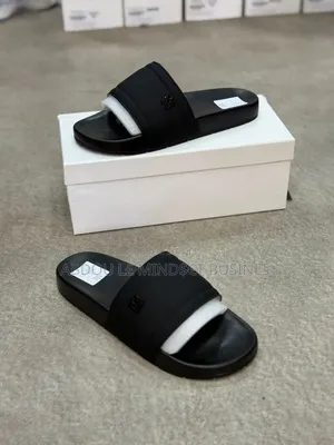 Sandal Amiri Disponible