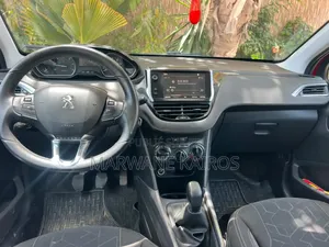 Peugeot 2008 2018 Rouge