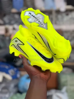 Godasse Air Zoom Disponible
