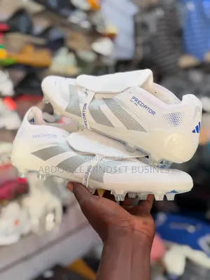Predator Ancien Modèle Disponible
