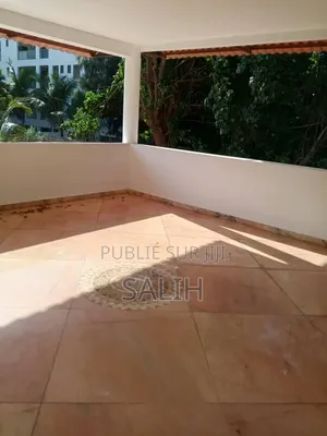 7chbre Villa dans Salih-Immo Et, Fann-Point E-Amitié à Louer