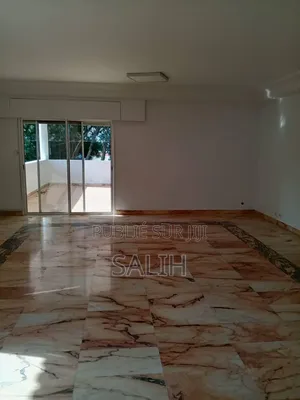 7chbre Villa dans Salih-Immo Et, Fann-Point E-Amitié à Louer