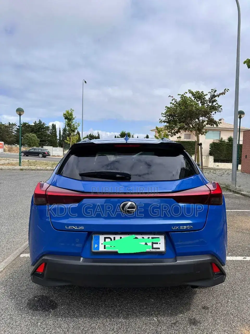 Lexus UX 2021 Bleu