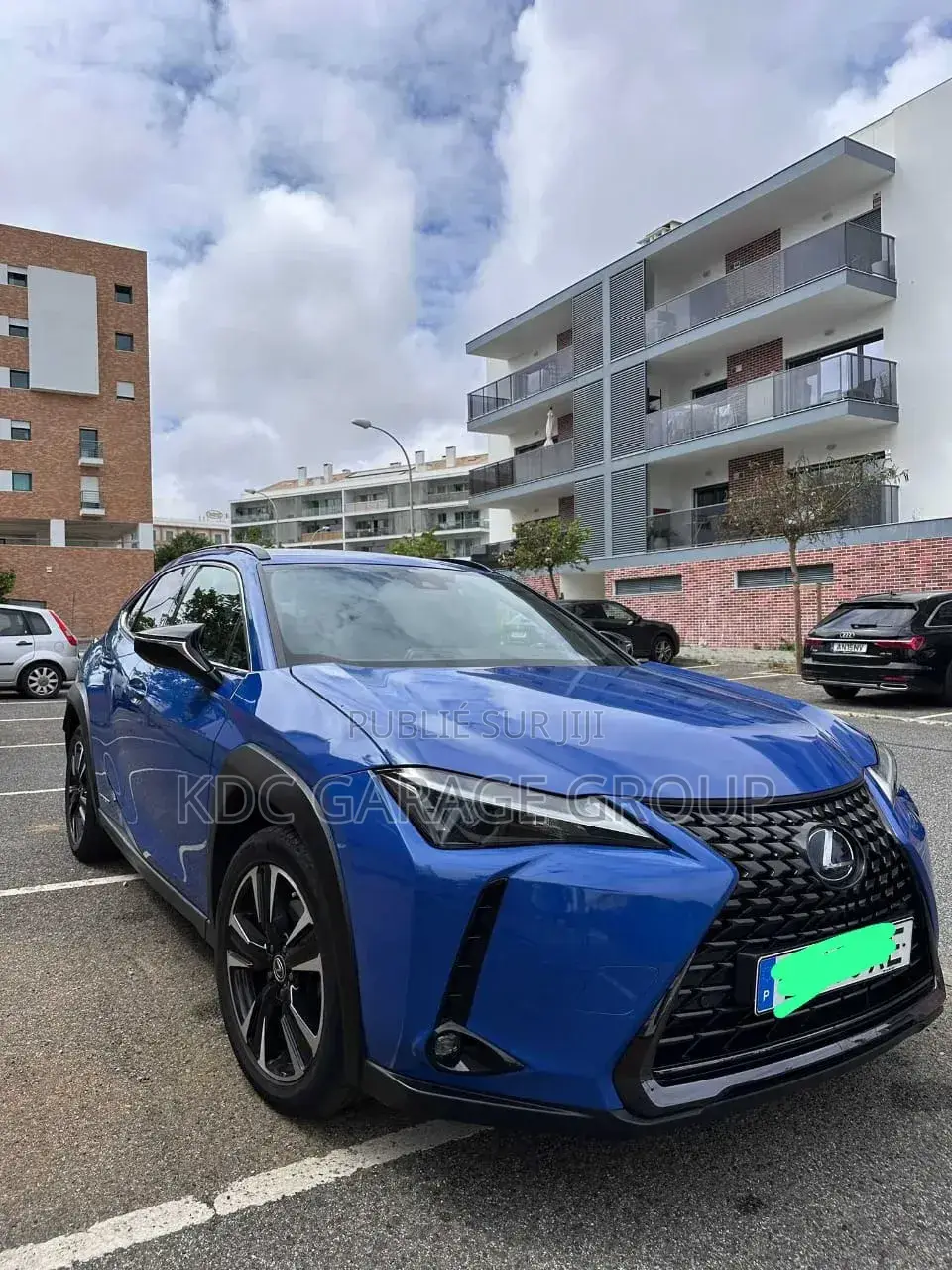 Lexus UX 2021 Bleu