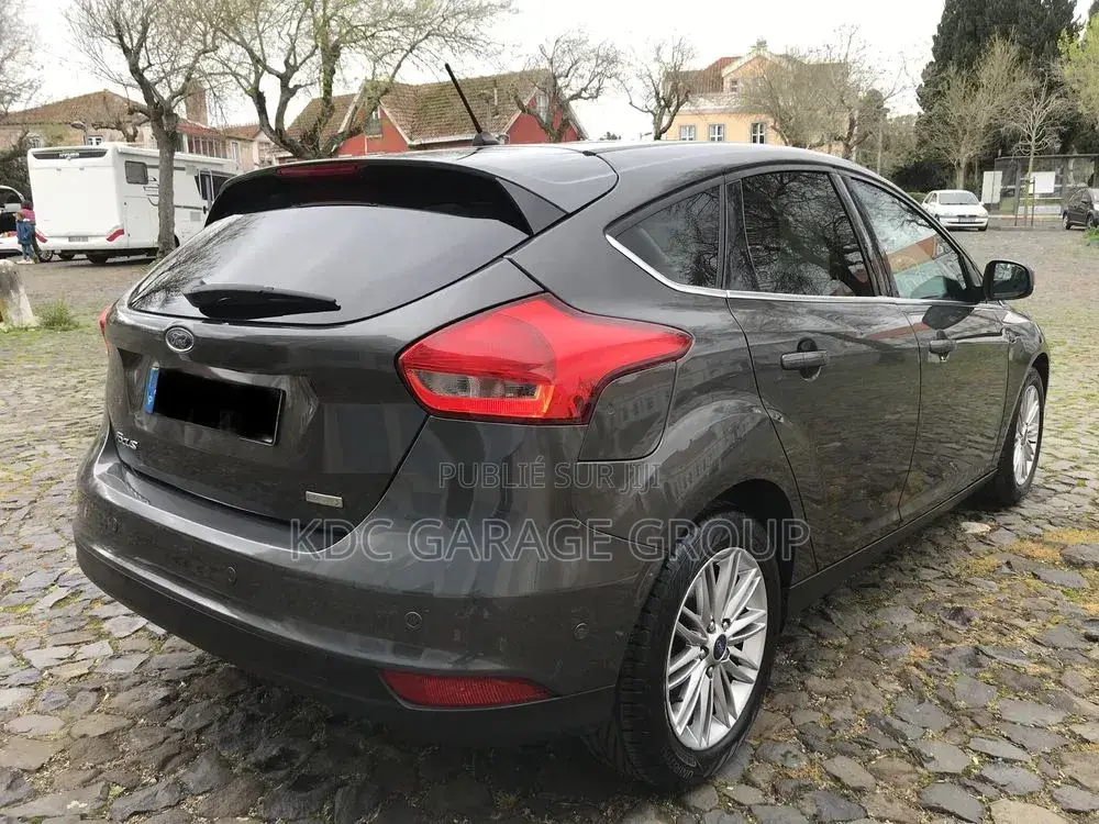 Ford Focus 2018 Gris