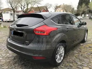 Ford Focus 2018 Gris