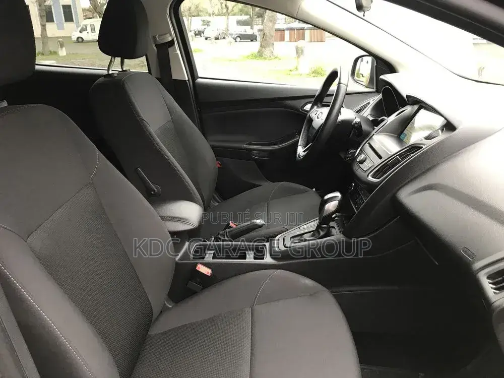 Ford Focus 2018 Gris