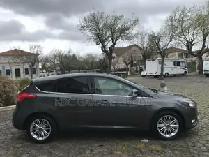 Ford Focus 2018 Gris