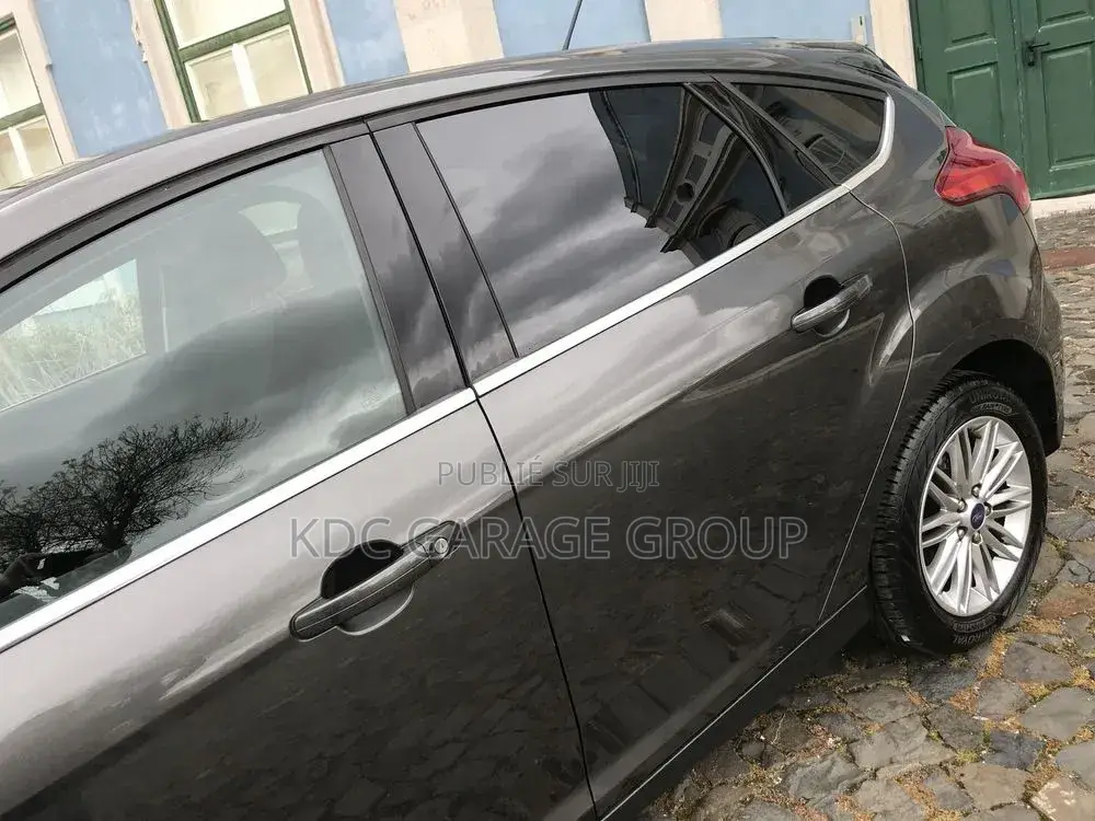 Ford Focus 2018 Gris