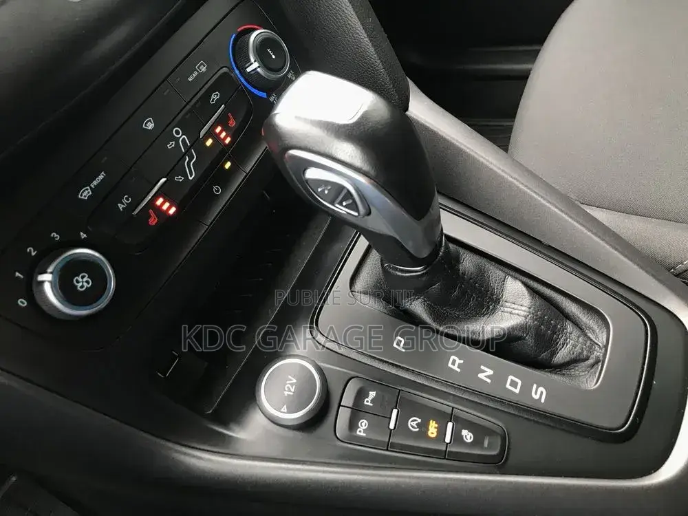 Ford Focus 2018 Gris