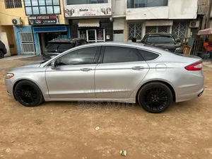 Ford Fusion 2016 Gris