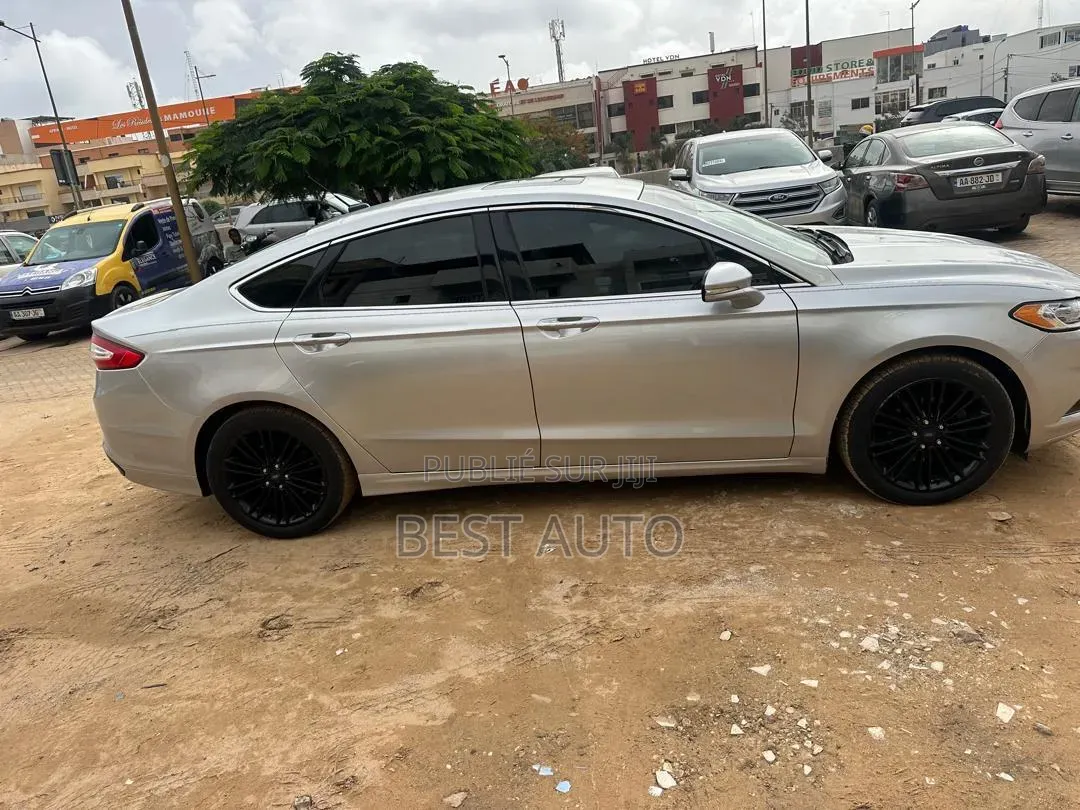 Ford Fusion 2016 Gris