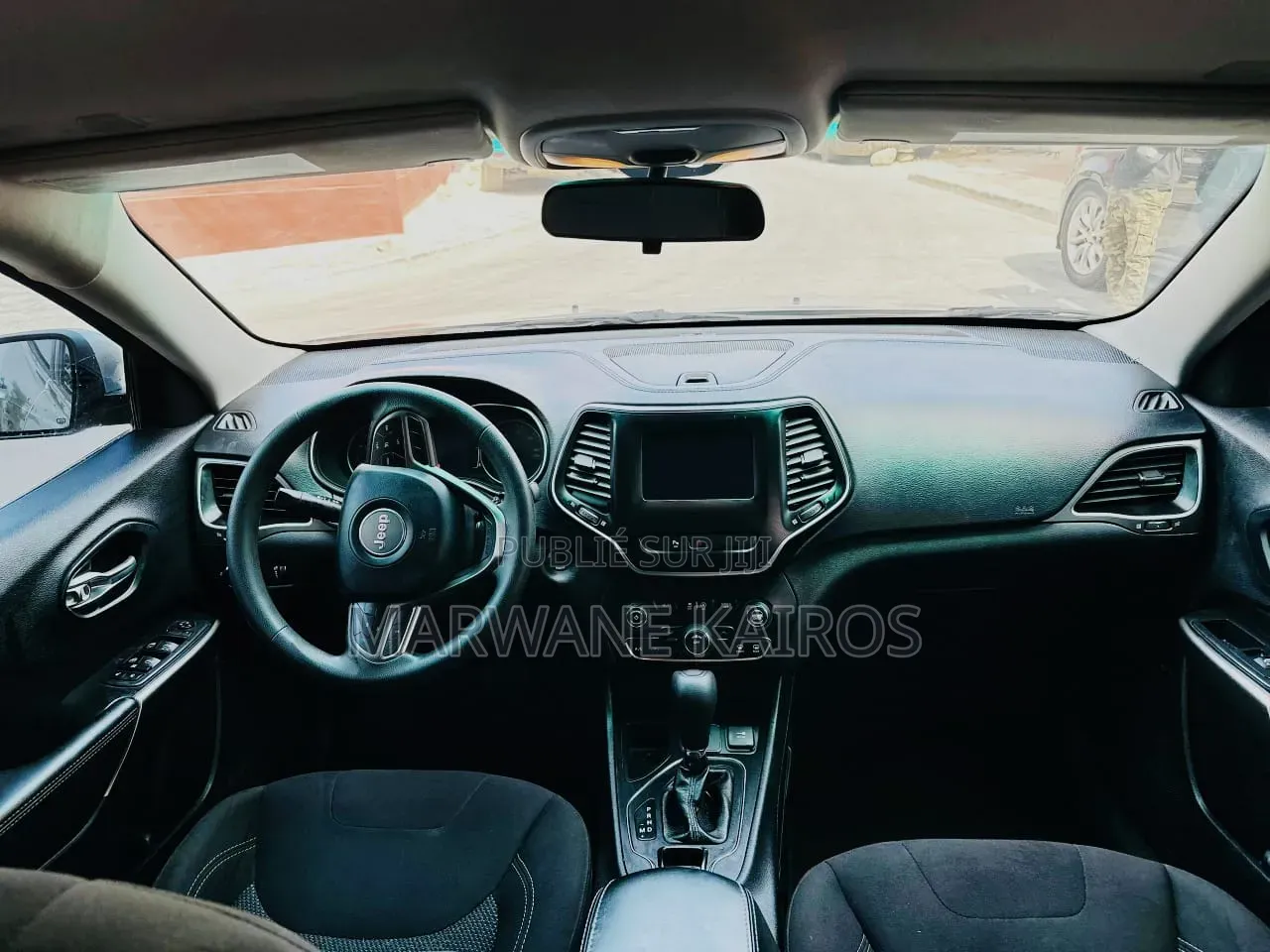 Jeep Cherokee 2019 Gris