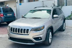 Jeep Cherokee 2019 Gris