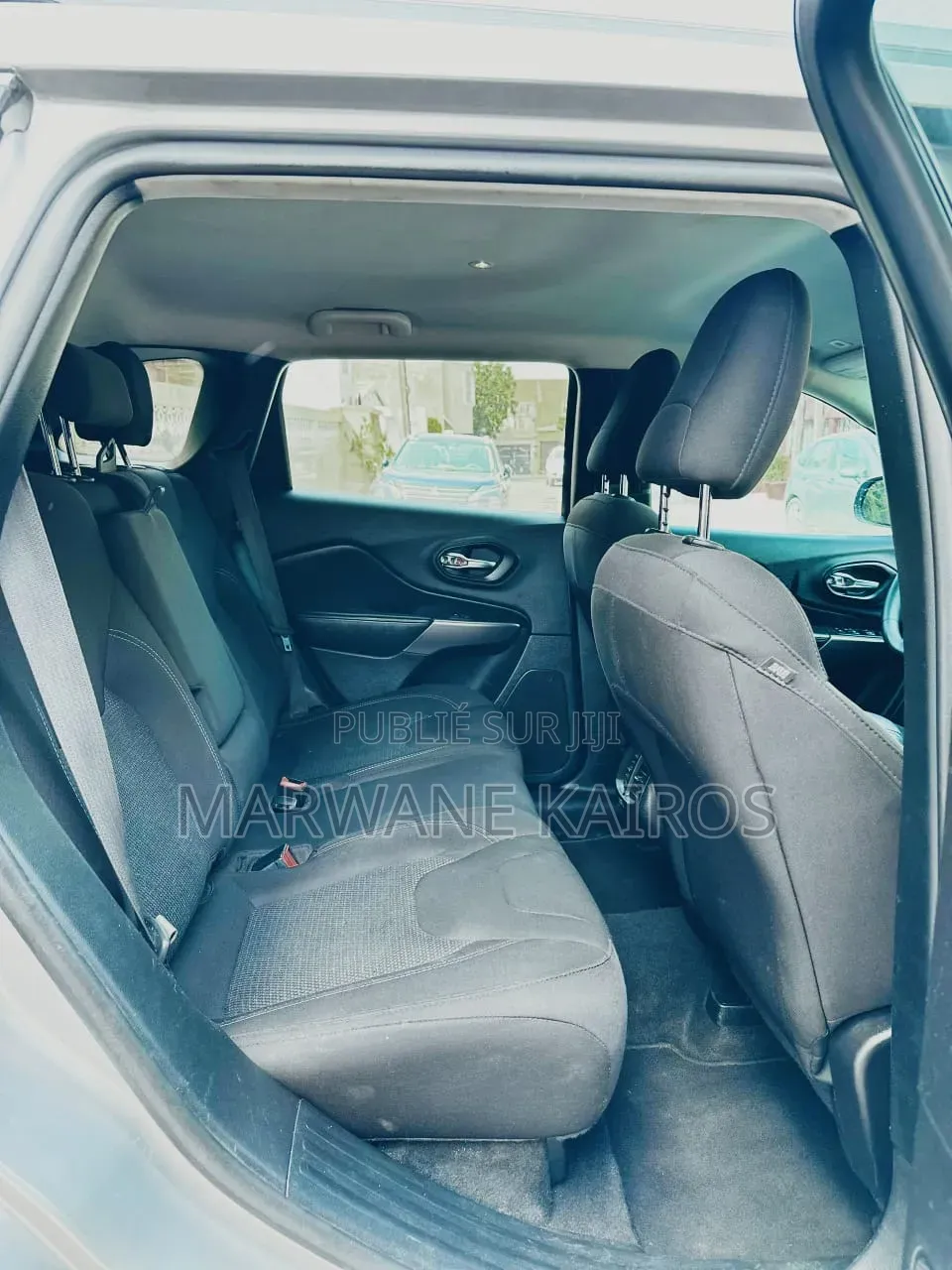 Jeep Cherokee 2019 Gris