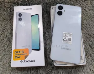 Nouveau Samsung Galaxy A06 128 GB Blanc