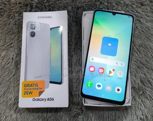 Nouveau Samsung Galaxy A06 128 GB Blanc