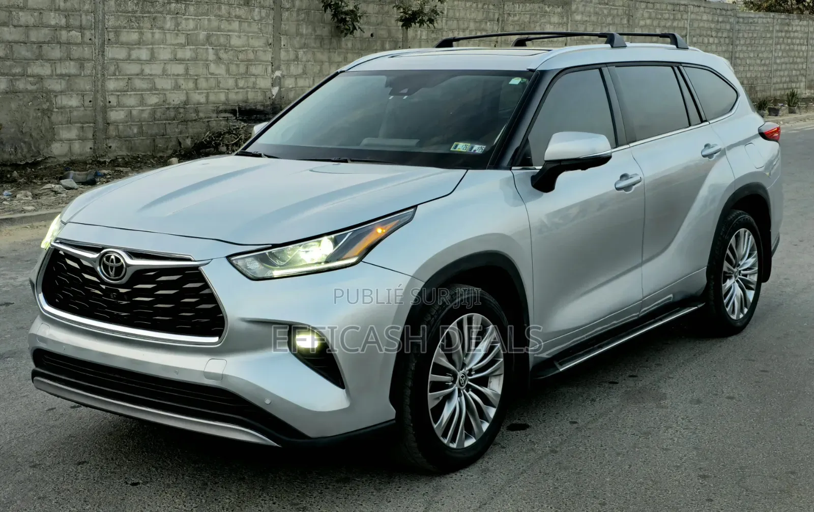 Toyota Highlander Platinum AWD 2023 Gris
