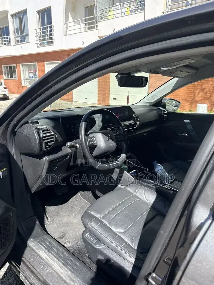 Citroen C4 2021 Gris