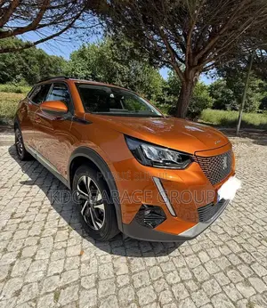 Peugeot 2008 2021 Orange