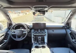 Toyota Land Cruiser 2025 Argenté