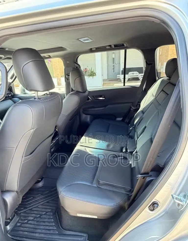 Toyota Land Cruiser 2025 Argenté
