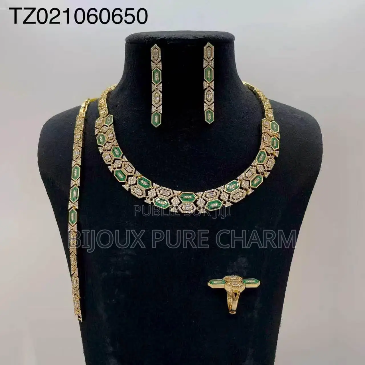 Ensemble Collier Bracelets Boucles d'Oreilles