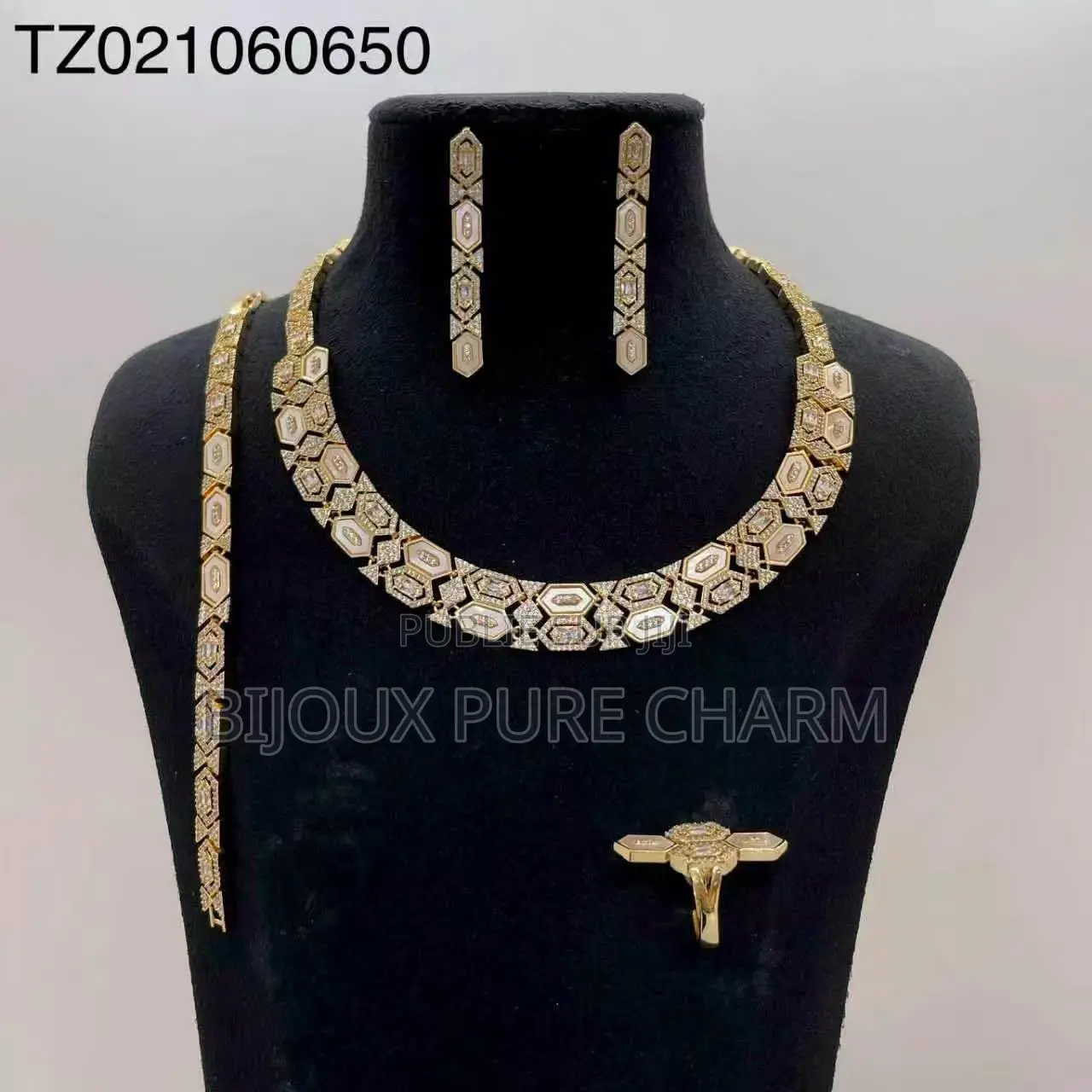 Ensemble Collier Bracelets Boucles d'Oreilles