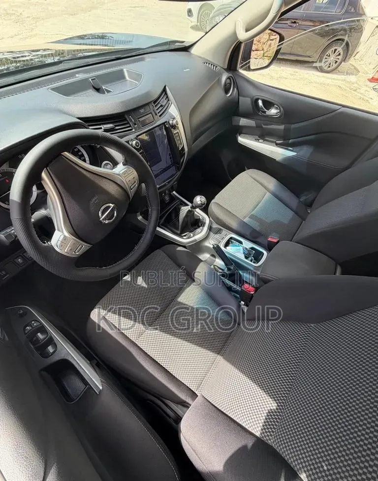 Nissan Navara 2017 Noir Mat