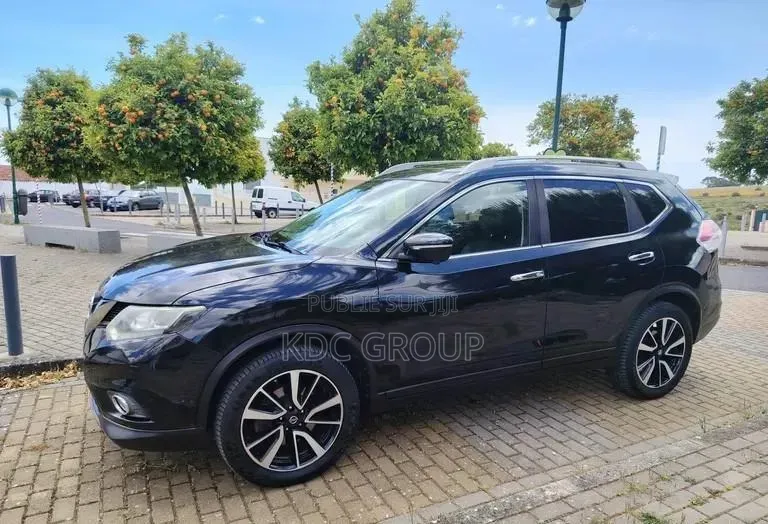 Nissan X-Trail 2015 Noir Mat