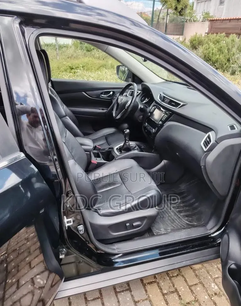 Nissan X-Trail 2015 Noir Mat