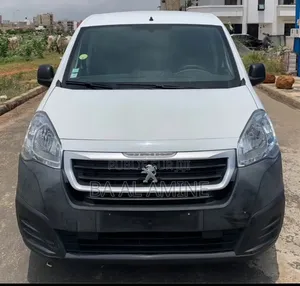 Peugeot Partenaire 2017 Blanc