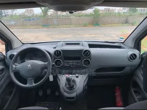 Peugeot Partenaire 2017 Blanc
