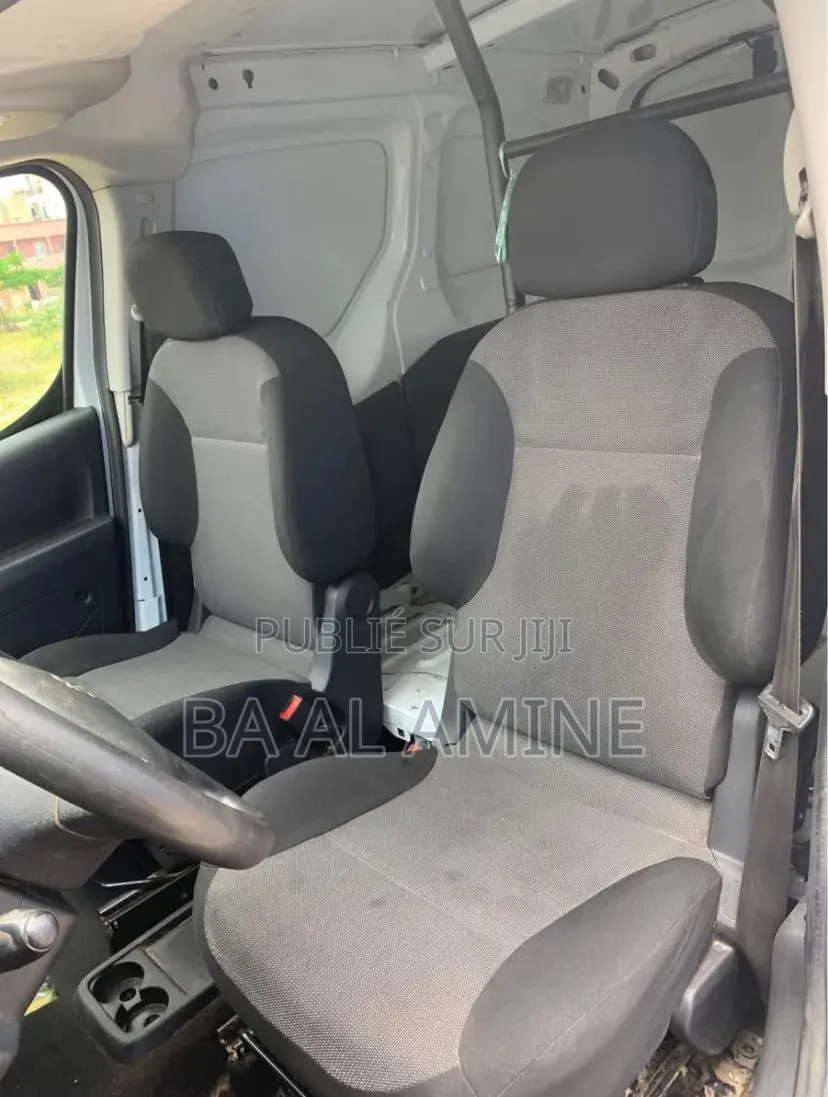 Peugeot Partenaire 2017 Blanc
