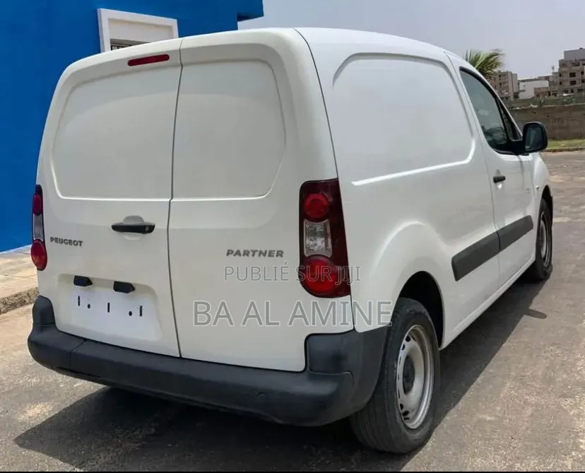 Peugeot Partenaire 2017 Blanc